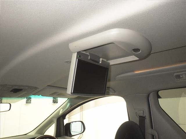 TOYOTA ALPHARD 2010