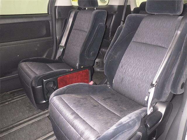 TOYOTA ALPHARD 2010
