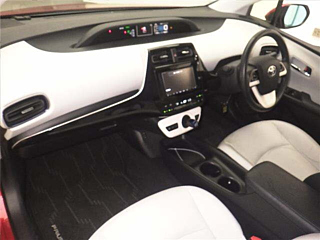TOYOTA PRIUS 2016