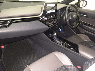 TOYOTA C-HR 2020