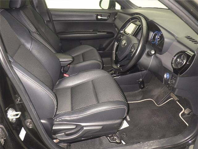 TOYOTA COROLLA FIELDER 2015