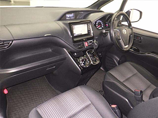 TOYOTA VOXY 2019