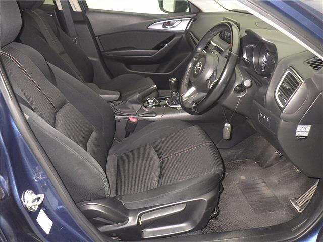 MAZDA AXELA 2016