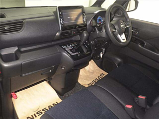 NISSAN ROOX 2020
