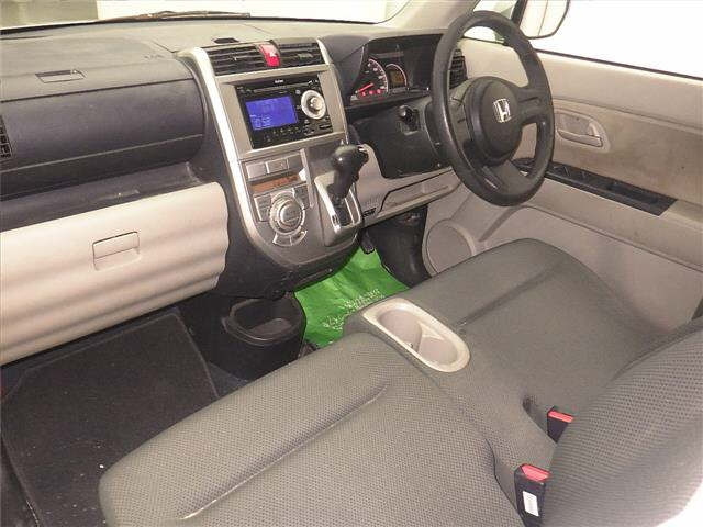 HONDA ZEST 2008