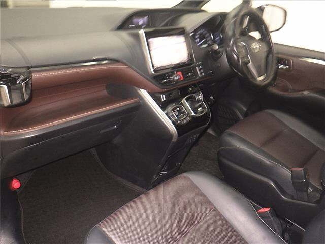 TOYOTA ESQUIRE 2015