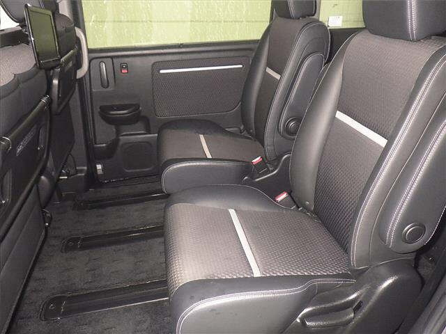 HONDA STEP WAGON 2016