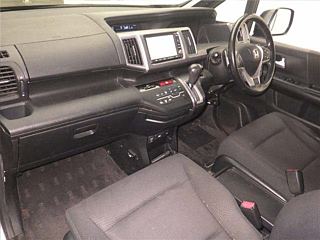 HONDA STEP WAGON 2012