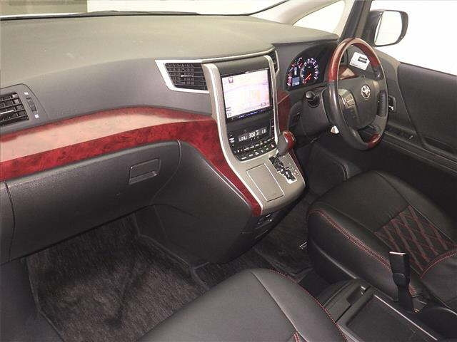 TOYOTA VELLFIRE 2008
