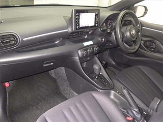 TOYOTA YARIS 2020