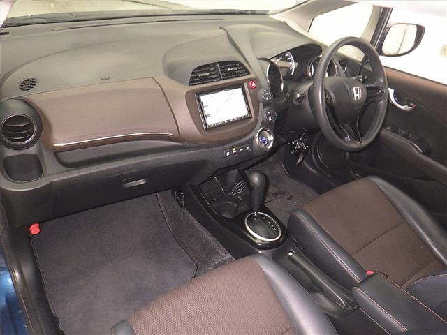 HONDA FIT SHUTTLE 2011