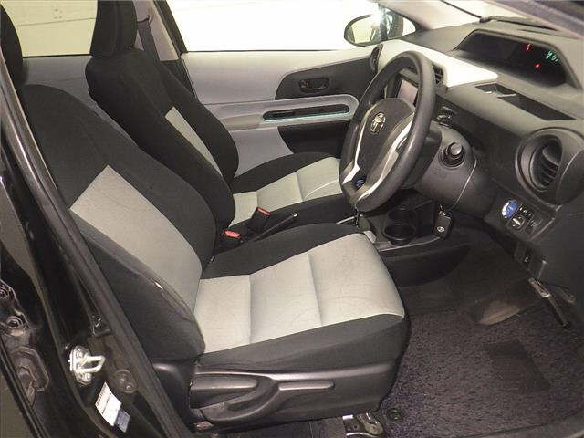 TOYOTA AQUA 2012