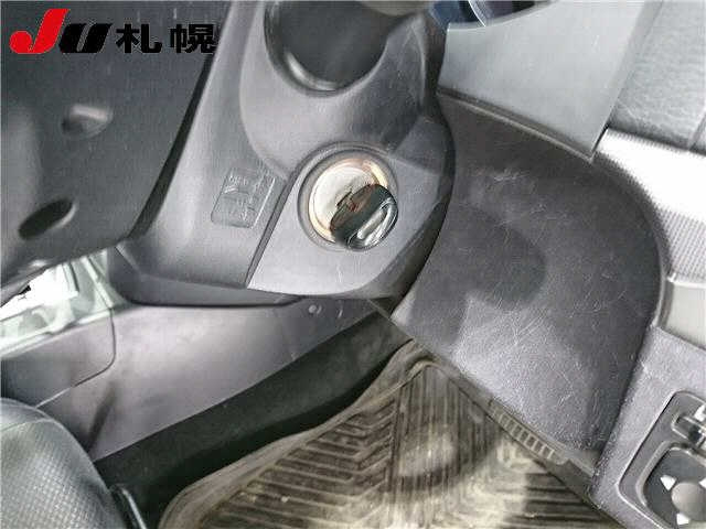 MITSUBISHI PAJERO 2011