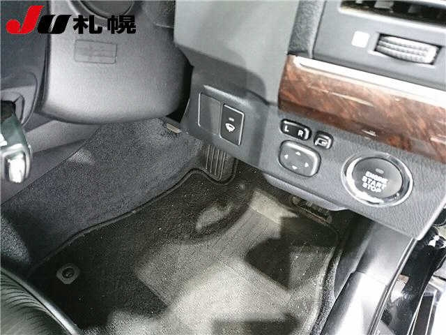 TOYOTA MARK X 2019