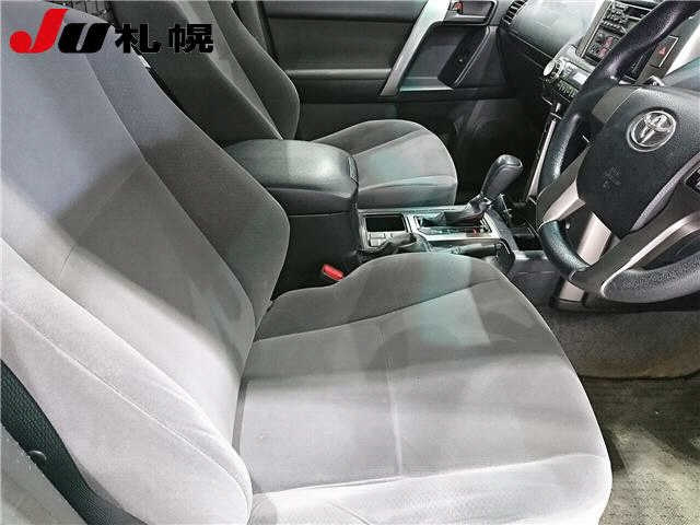 TOYOTA LAND CRUISER PRADO 2010