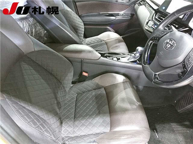 TOYOTA C-HR 2017