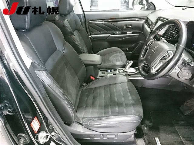 MITSUBISHI OUTLANDER PHEV 2020