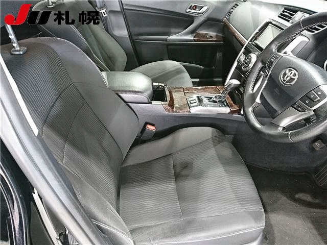 TOYOTA MARK X 2019