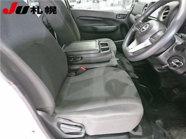 NISSAN CARAVAN VAN 2023