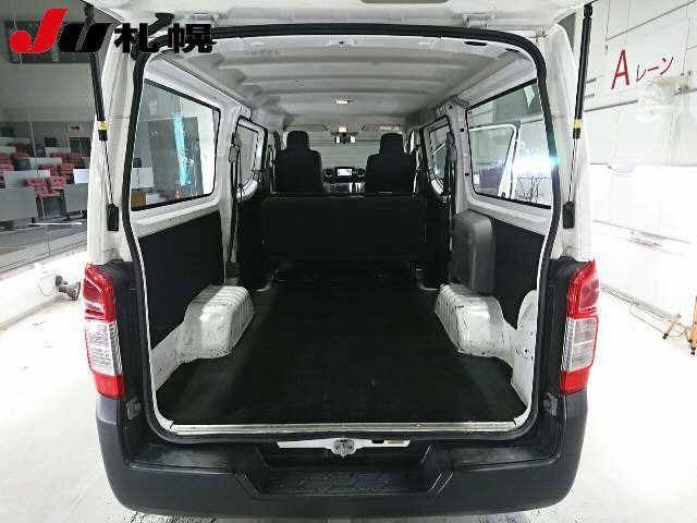 NISSAN CARAVAN VAN 2018