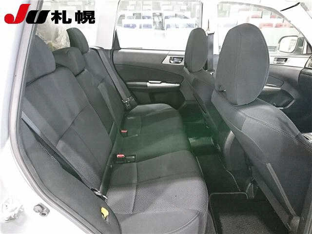 SUBARU FORESTER 2012