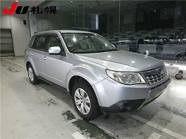 SUBARU FORESTER 2012