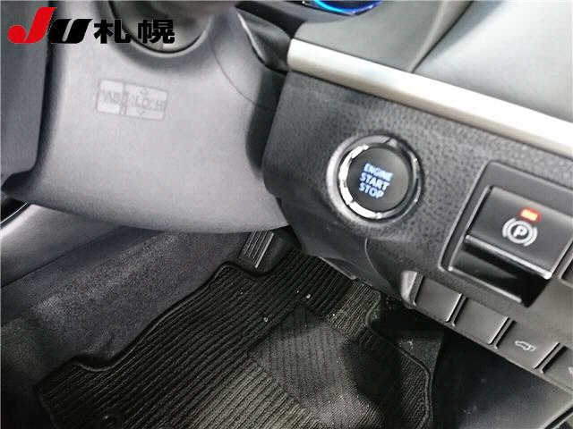 TOYOTA HARRIER 2019