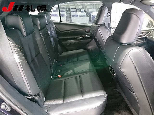 TOYOTA HARRIER 2019