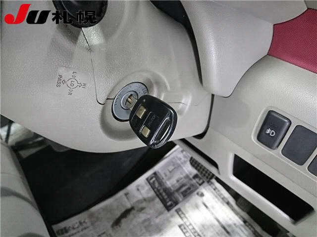 TOYOTA PIXIS SPACE 2011