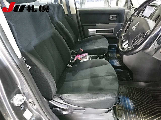 MITSUBISHI DELICA D5 2016