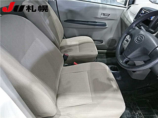 DAIHATSU MIRA E S 2012