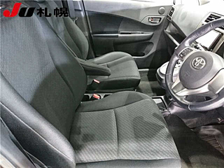 TOYOTA RACTIS 2012