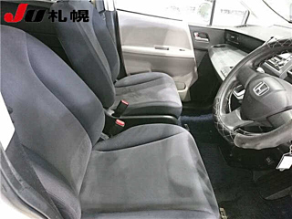 HONDA FREED 2010