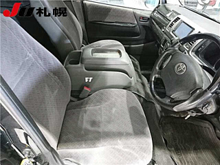 TOYOTA HIACE VAN 2008