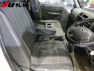 MAZDA BONGO VAN 2010