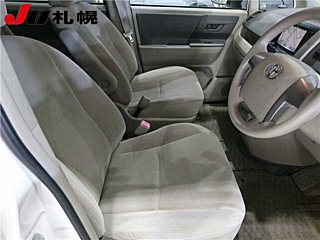 TOYOTA NOAH 2008