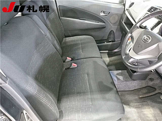 DAIHATSU MOVE 2013