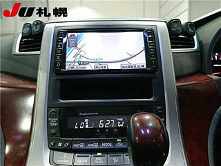 TOYOTA ALPHARD 2010