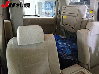 TOYOTA NOAH 2008