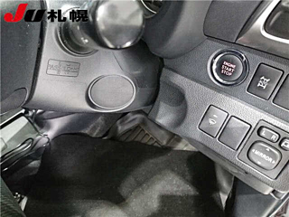 TOYOTA RACTIS 2012