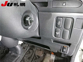 DAIHATSU TANTO 2011