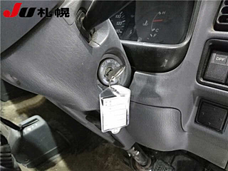 MAZDA BONGO VAN 2010