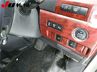 TOYOTA VELLFIRE 2008
