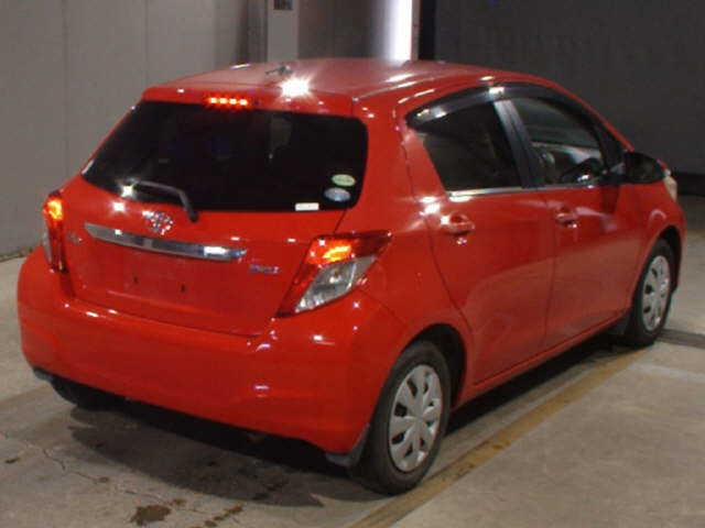 TOYOTA VITZ 2012