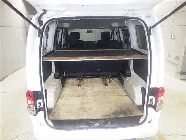 MITSUBISHI DELICA 2013