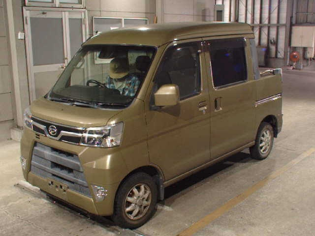 DAIHATSU HIJET VAN 2019