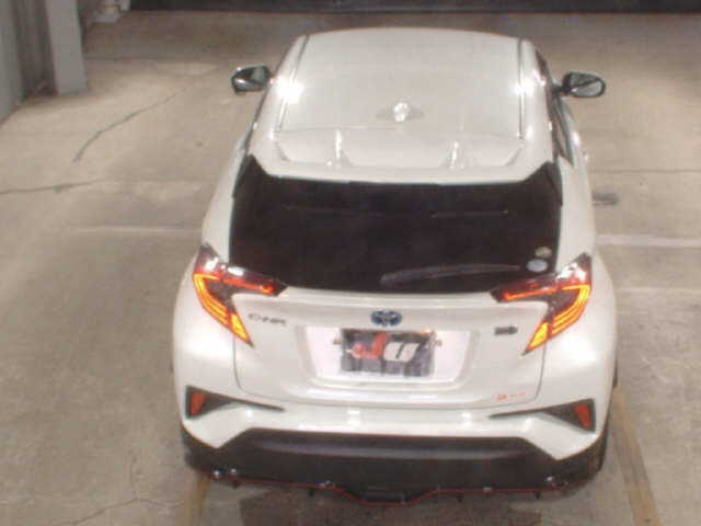 TOYOTA C-HR 2018