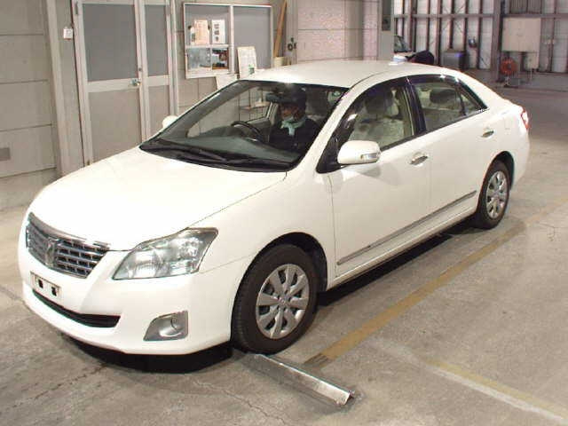 TOYOTA PREMIO 2012