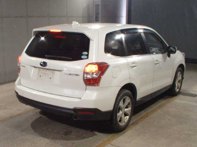 SUBARU FORESTER 2015