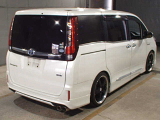 TOYOTA ESQUIRE 2015